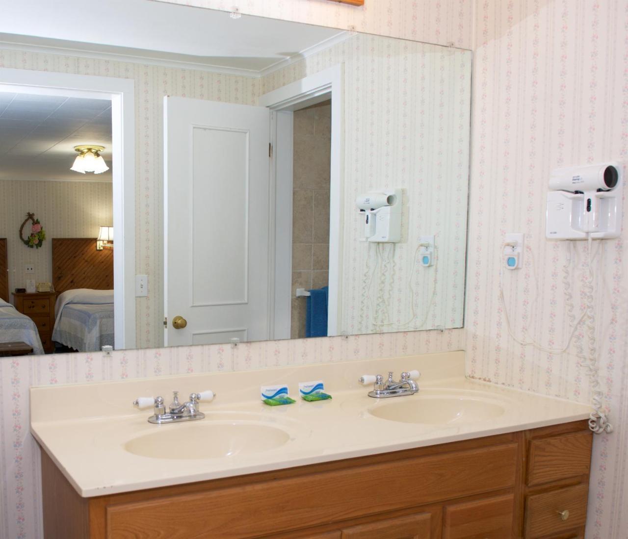 Myer Country Motel Milford Εξωτερικό φωτογραφία